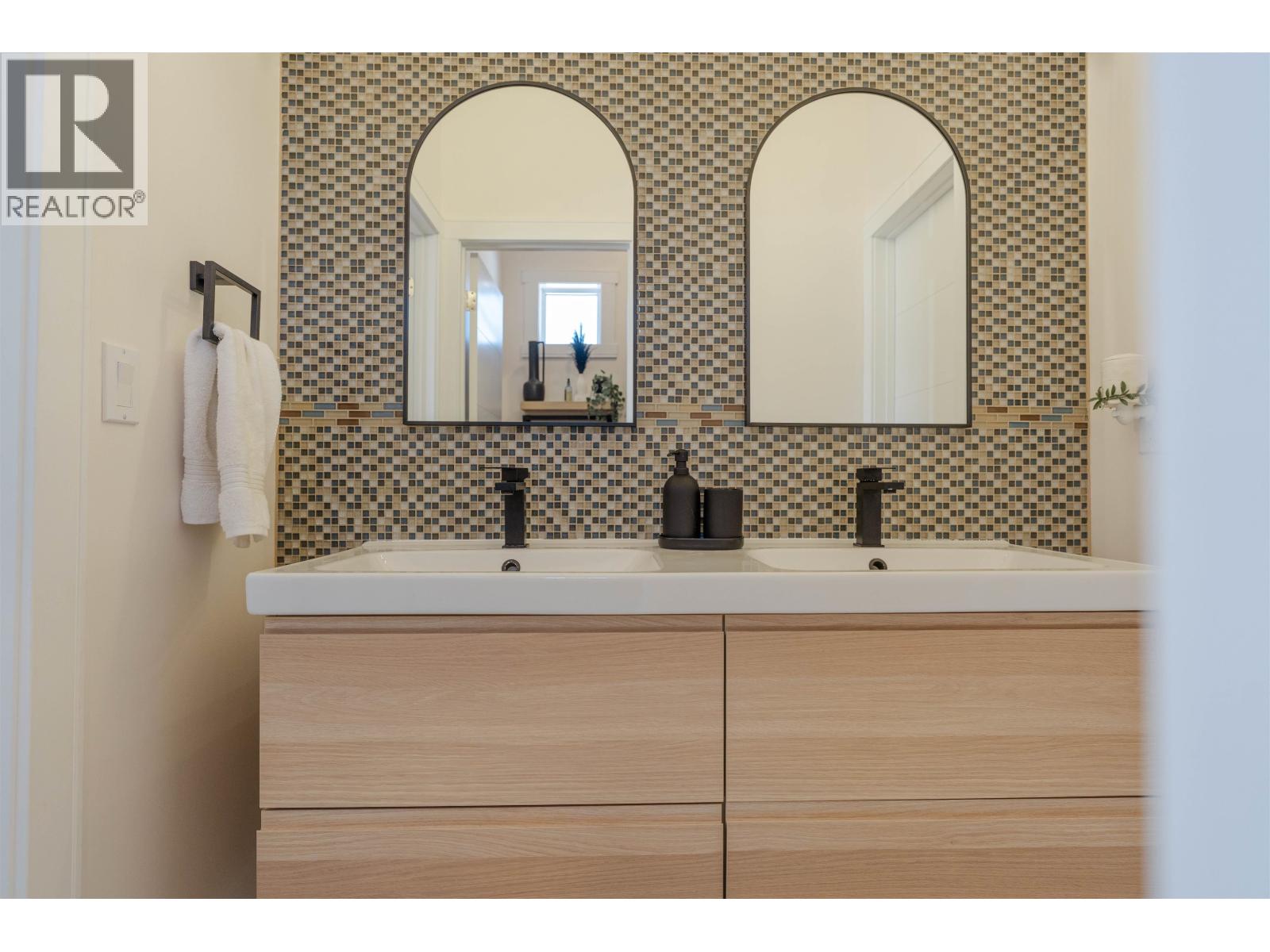 14586 RED CREEK ROAD - 19