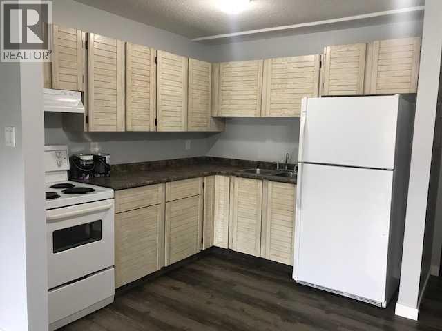 1-8, 3105 51 Avenue — photo 30