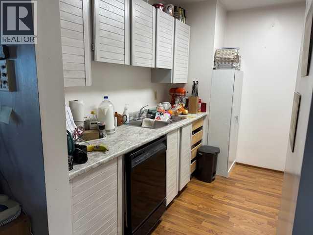 1-8, 3105 51 Avenue — photo 37