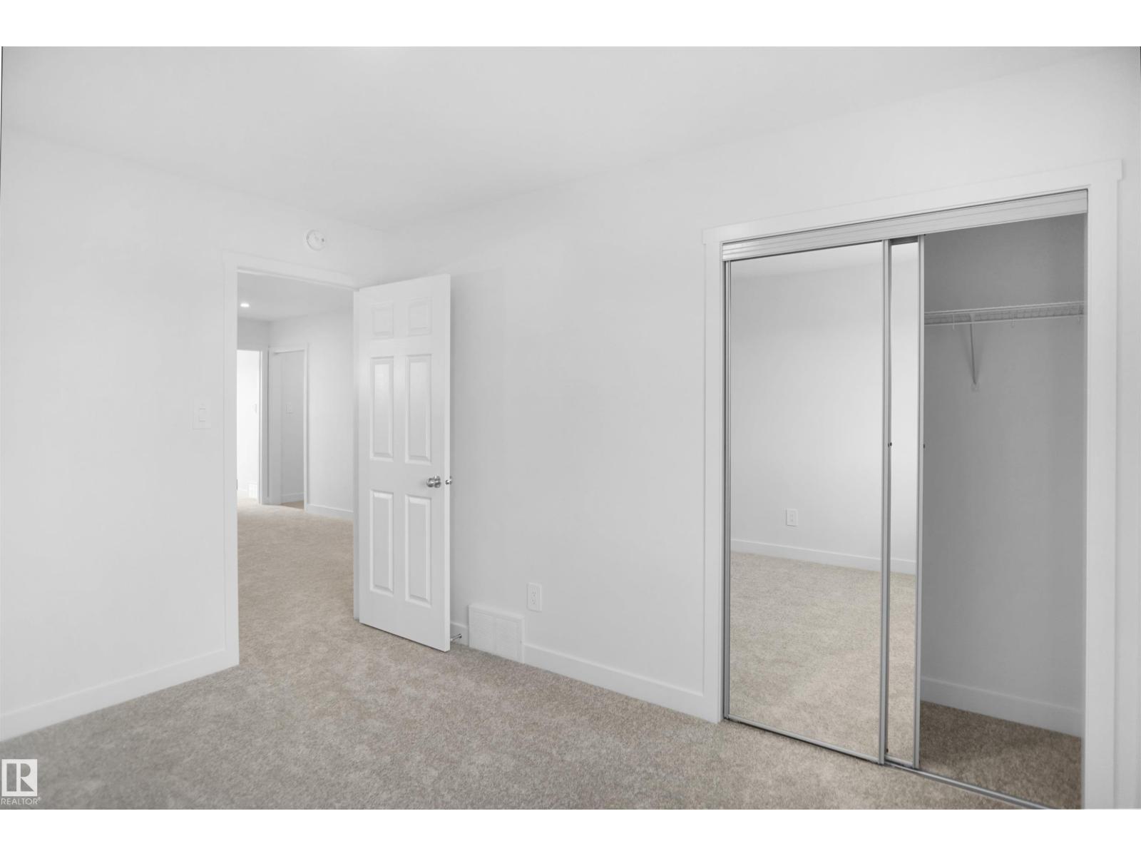 8719 183 AV NW, Edmonton