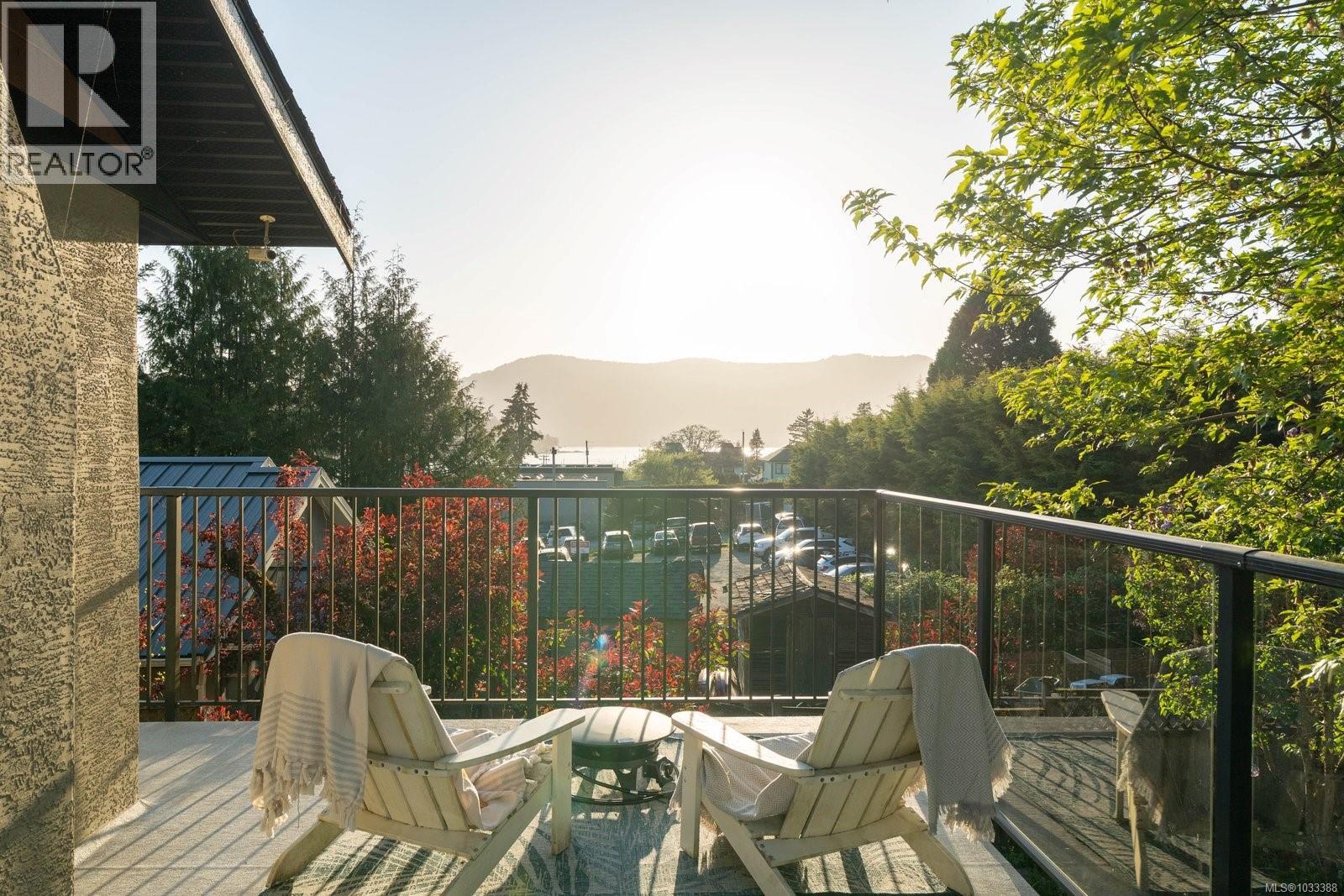  860 Verdier Avenue, Central Saanich