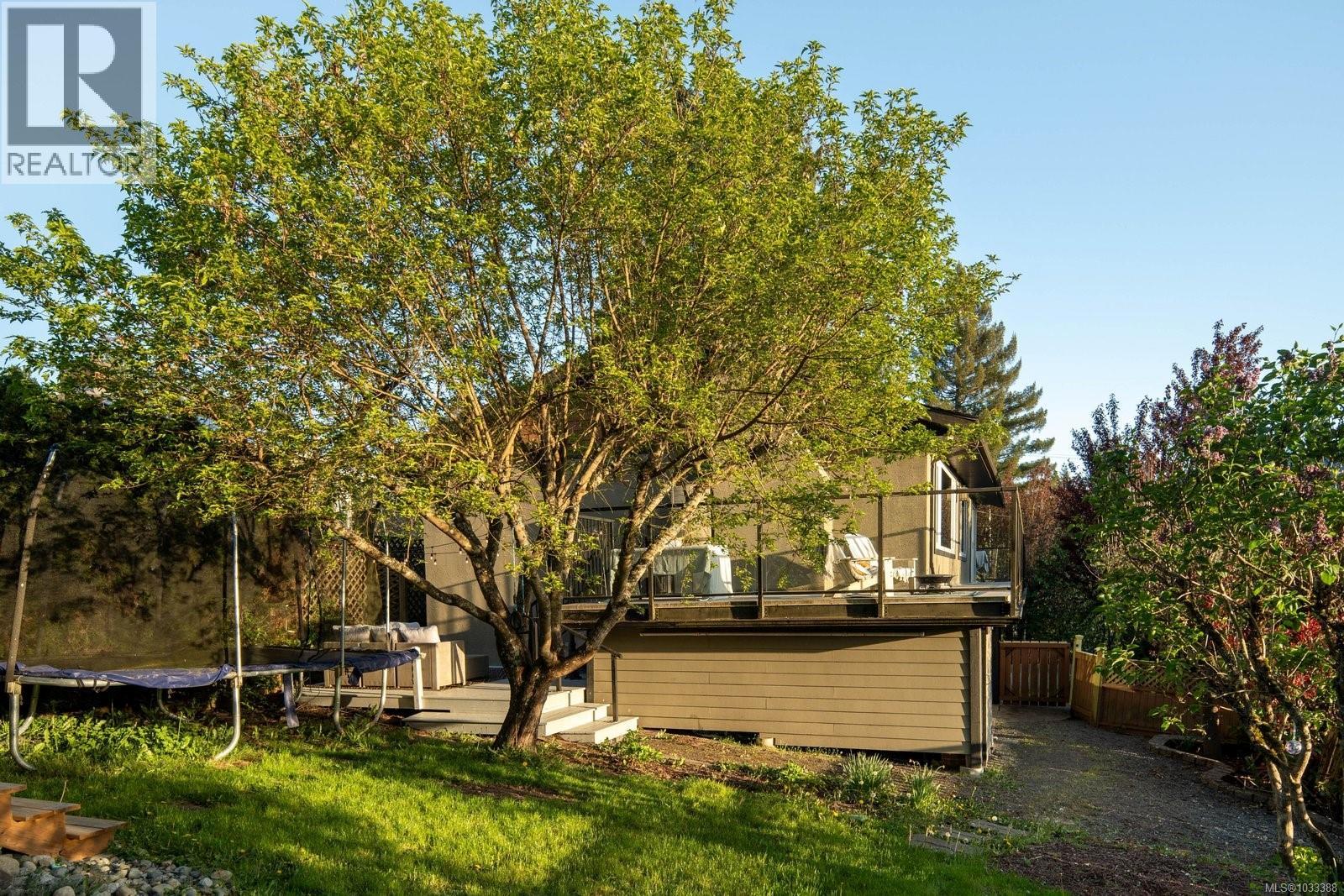  860 Verdier Avenue, Central Saanich