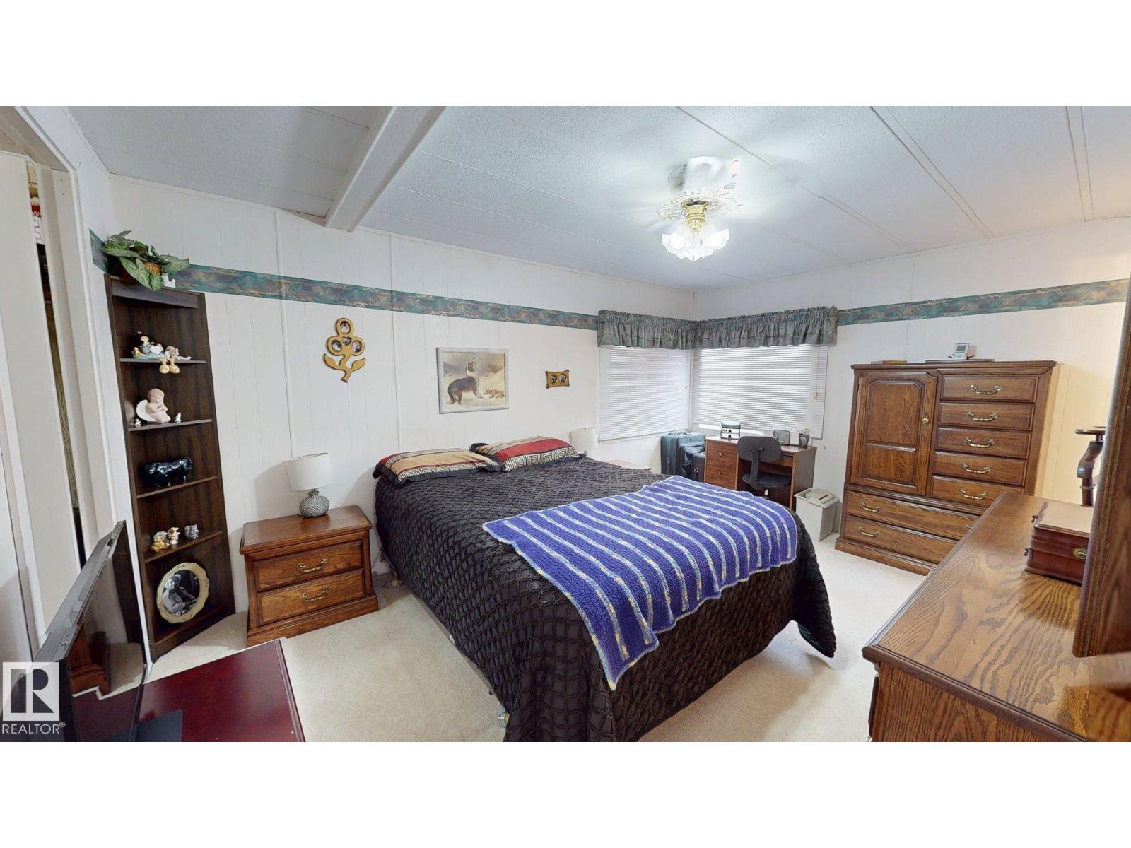 5020 43 ST - 16
