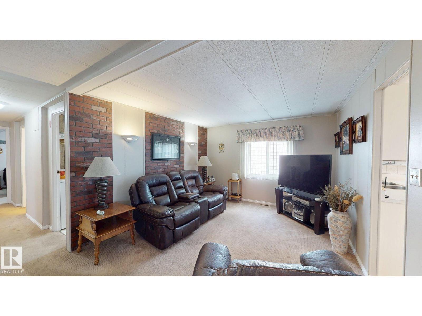 5020 43 ST - photo 2