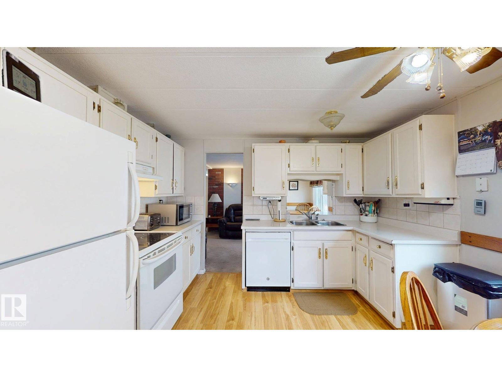 5020 43 ST - 6
