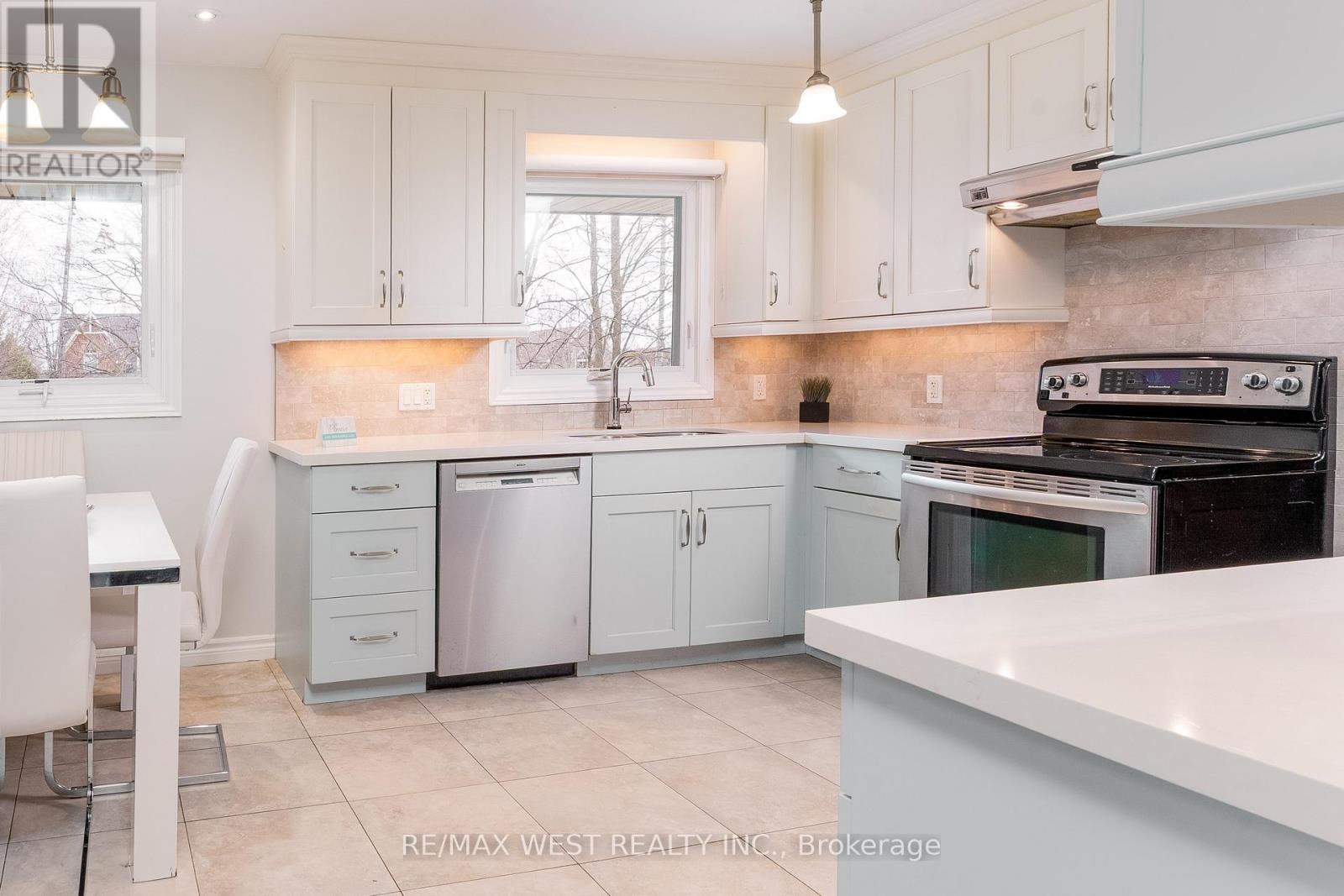 3 FIELD CREST ROAD - 22