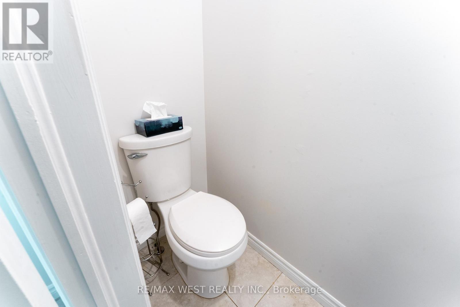 3 FIELD CREST ROAD - 27