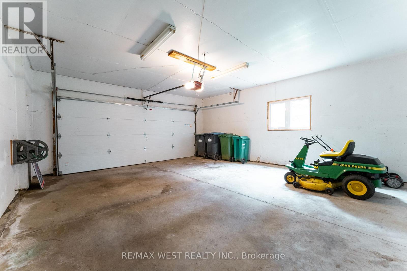 3 FIELD CREST ROAD - 30