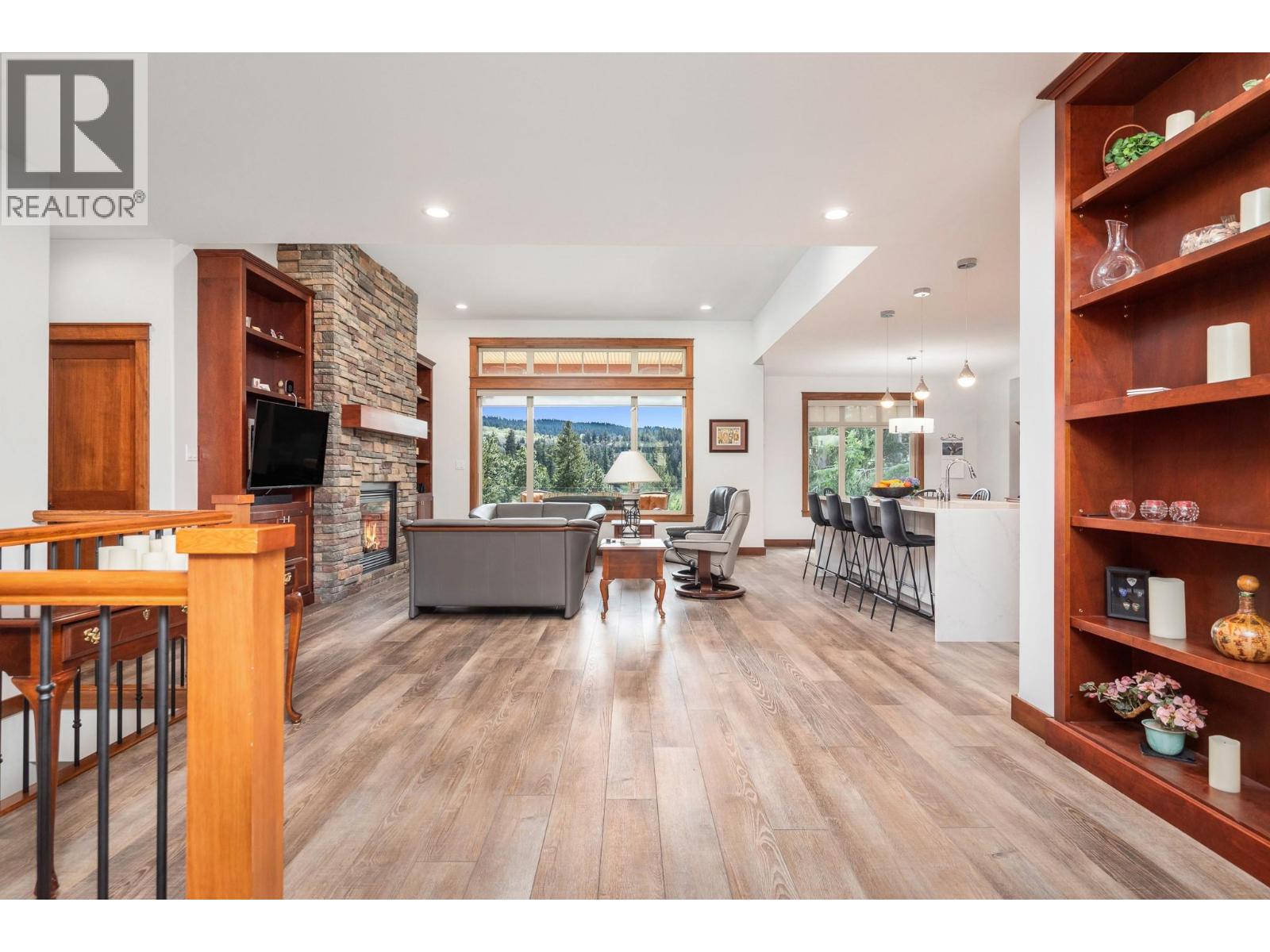 312 Rexor Place, Vernon