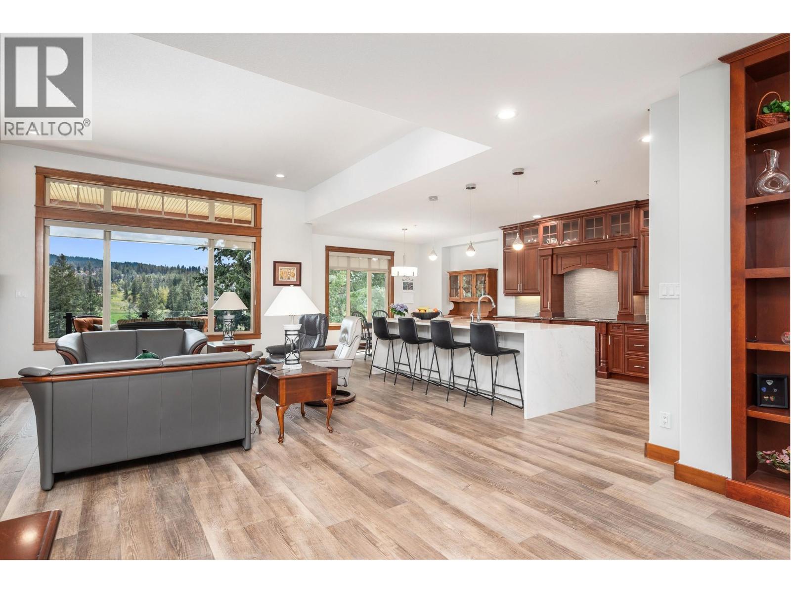 312 Rexor Place, Vernon