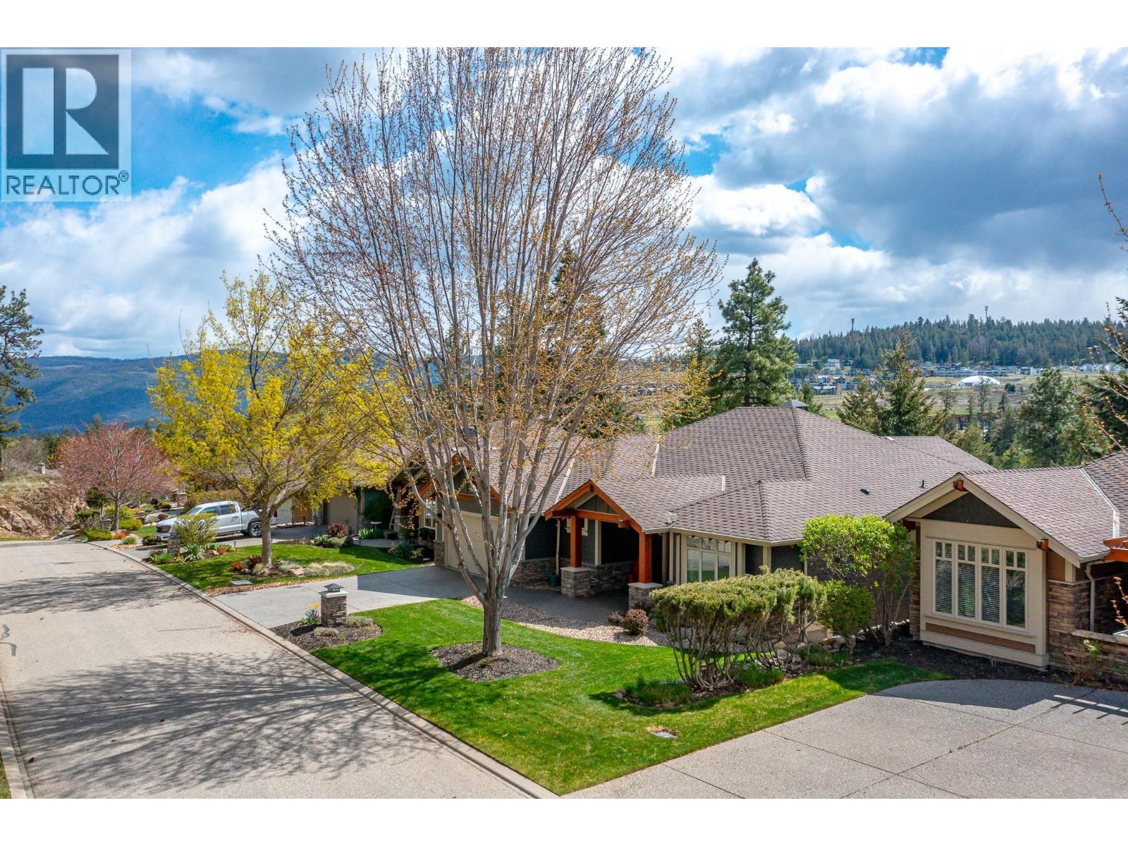 312 Rexor Place, Vernon