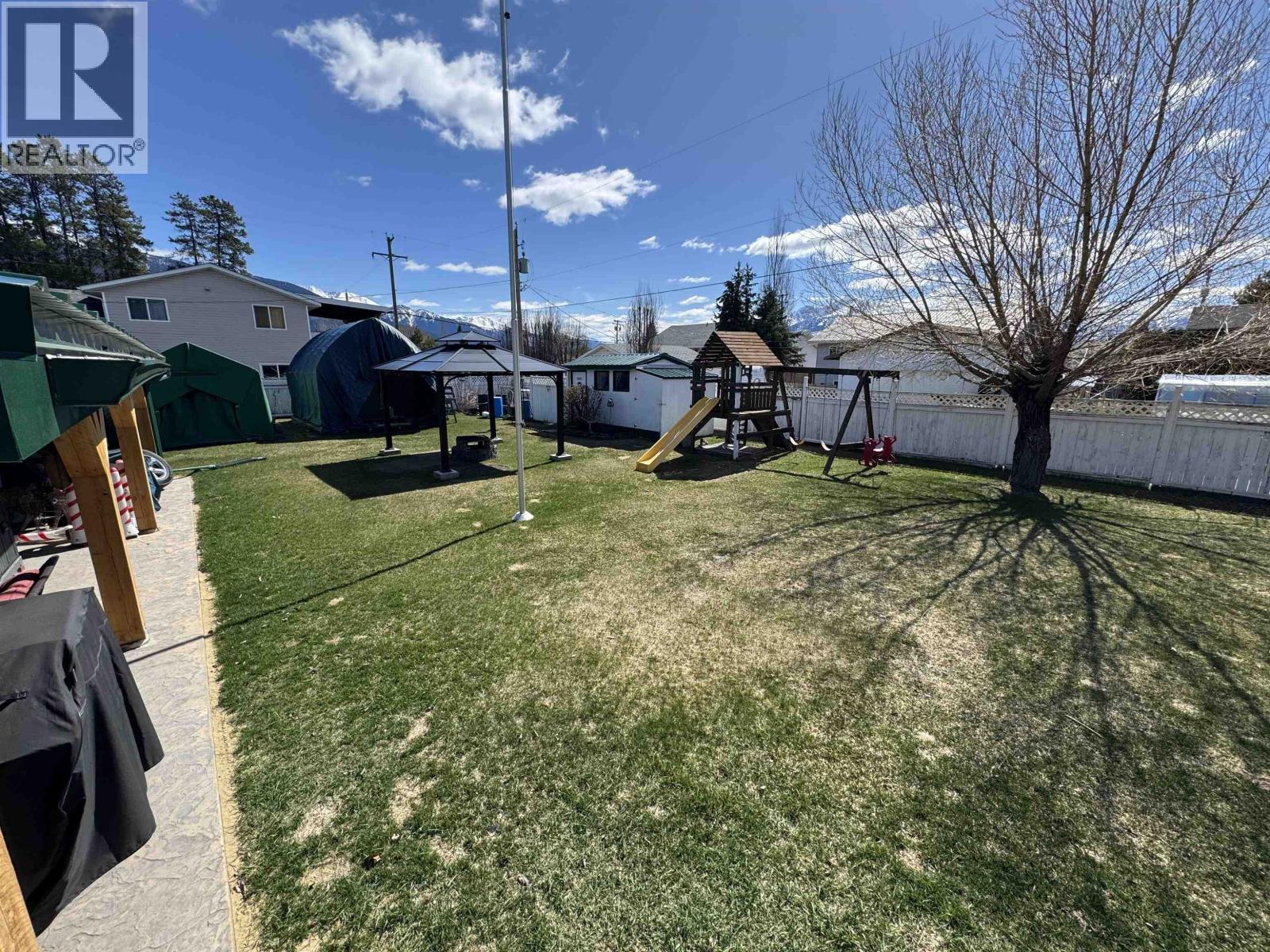 1321 8TH AVENUE - 27