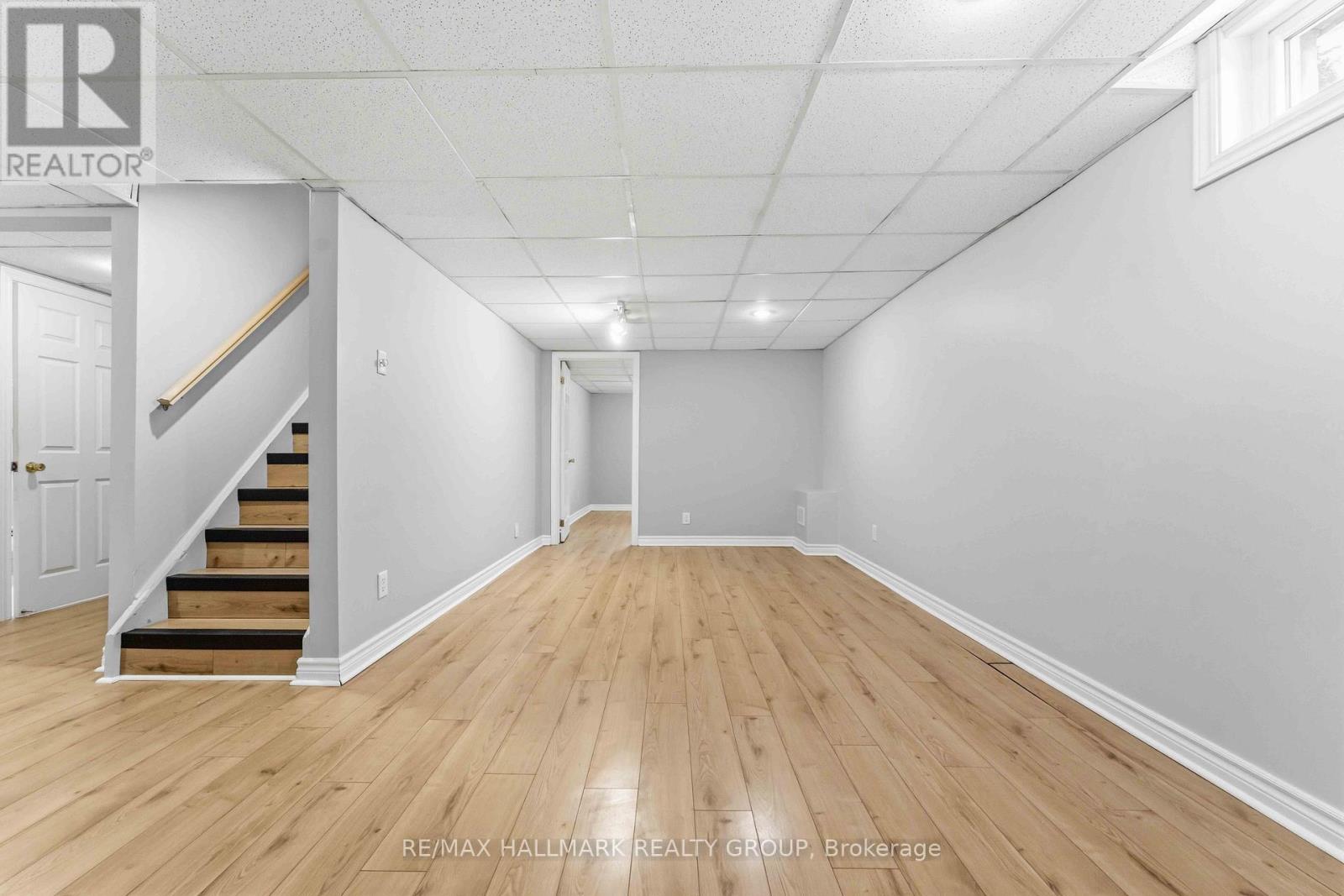 6033 MEADOWGLEN DRIVE - 30