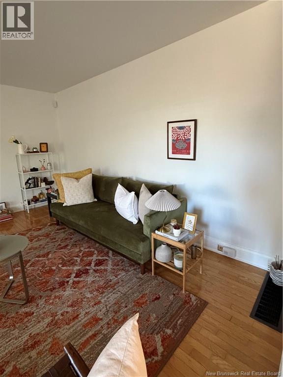37 Winter Avenue - 15
