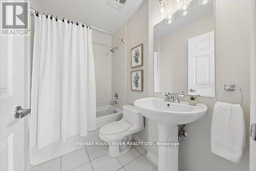 306 - 395 LAKEBREEZE DRIVE — photo 18