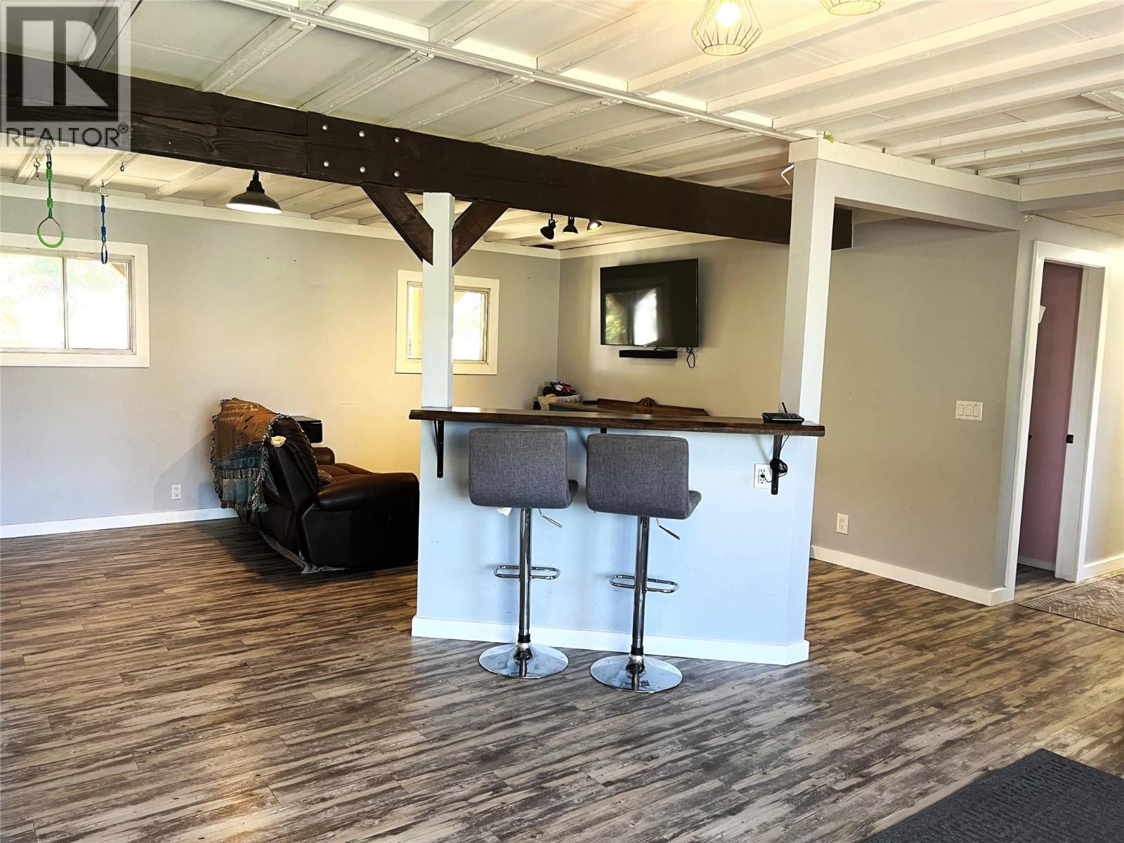 4138 Squilax-Anglemont Road - 14