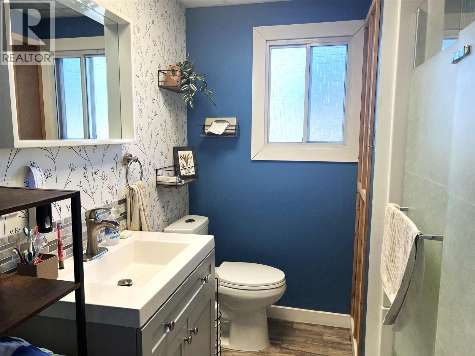 4138 Squilax-Anglemont Road - 20