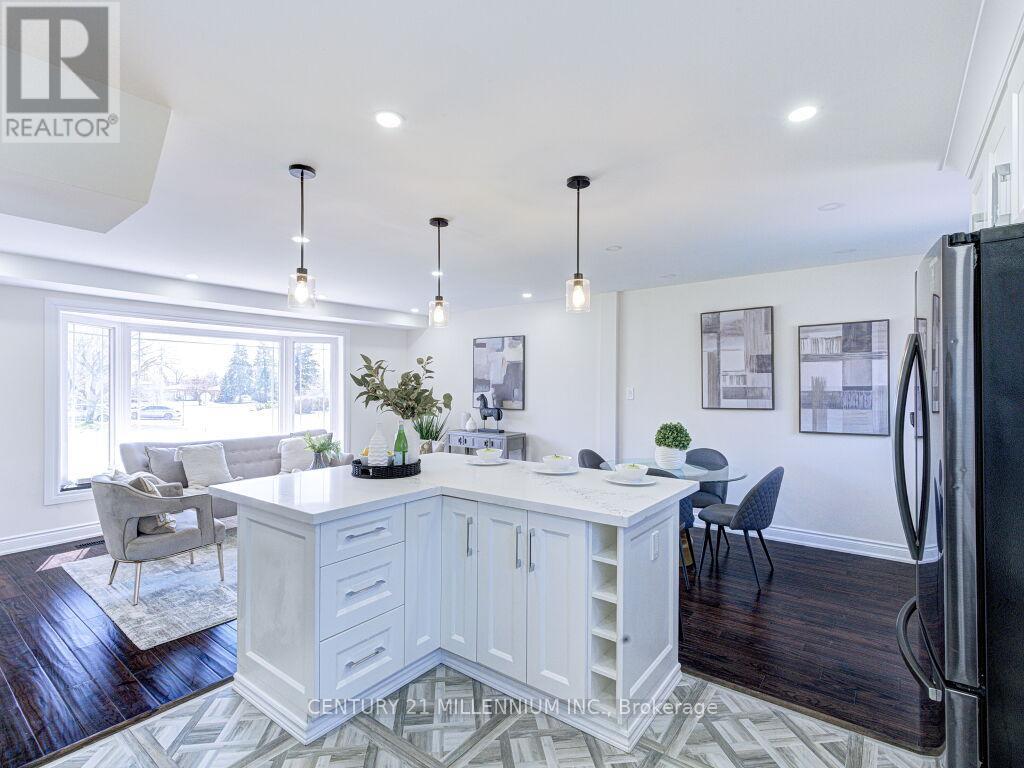 214 FOLKSTONE CRESCENT — photo 14