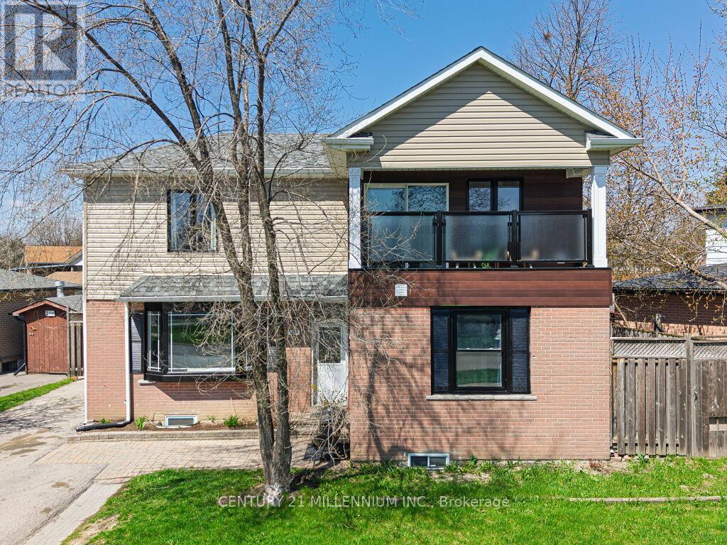 214 FOLKSTONE CRESCENT — photo 2