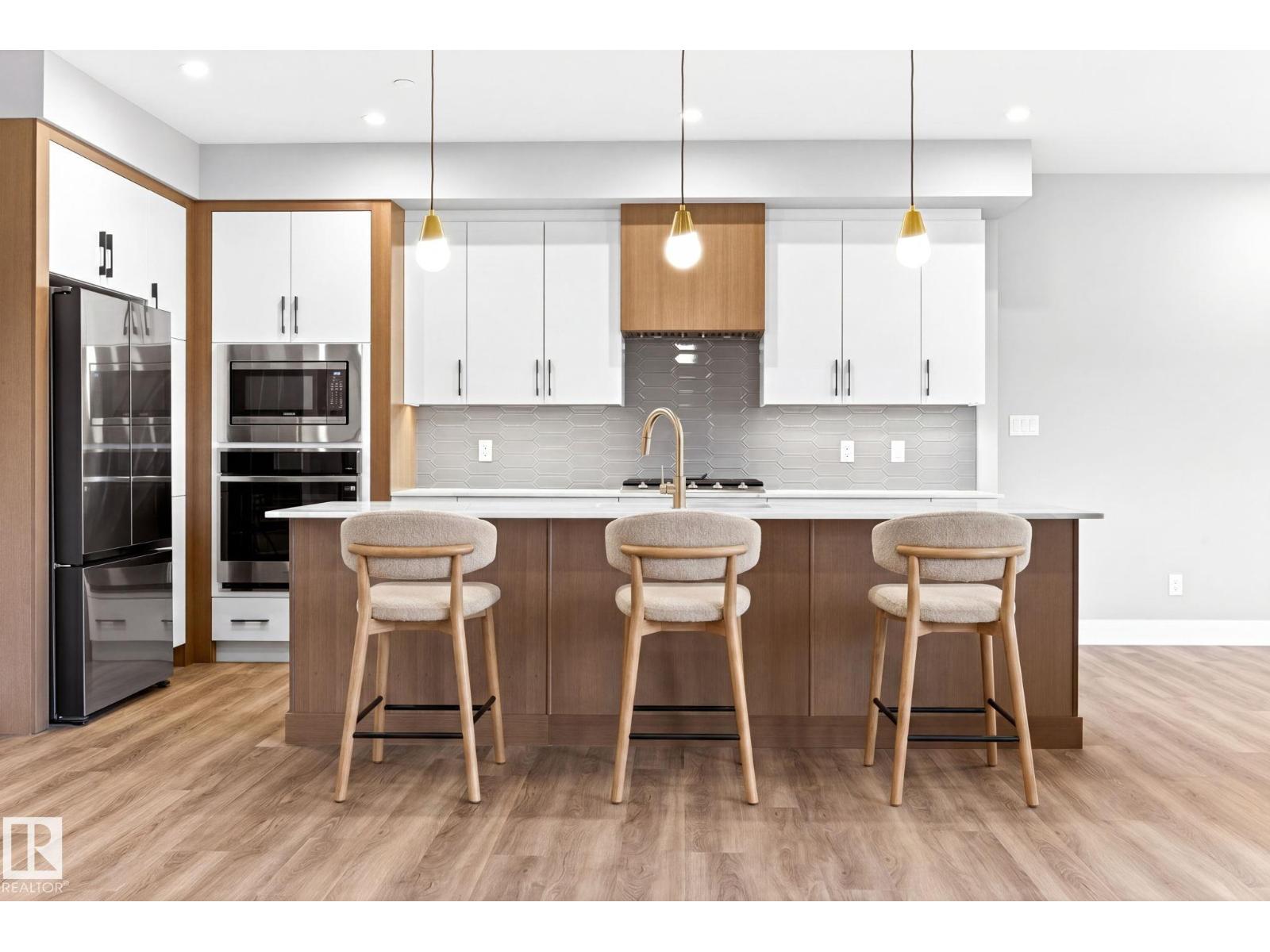 #520 7463 MAY CM NW, Edmonton