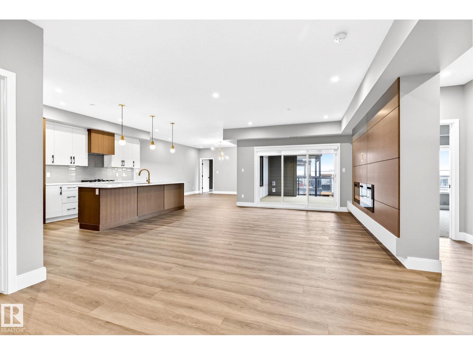 #520 7463 MAY CM NW, Edmonton