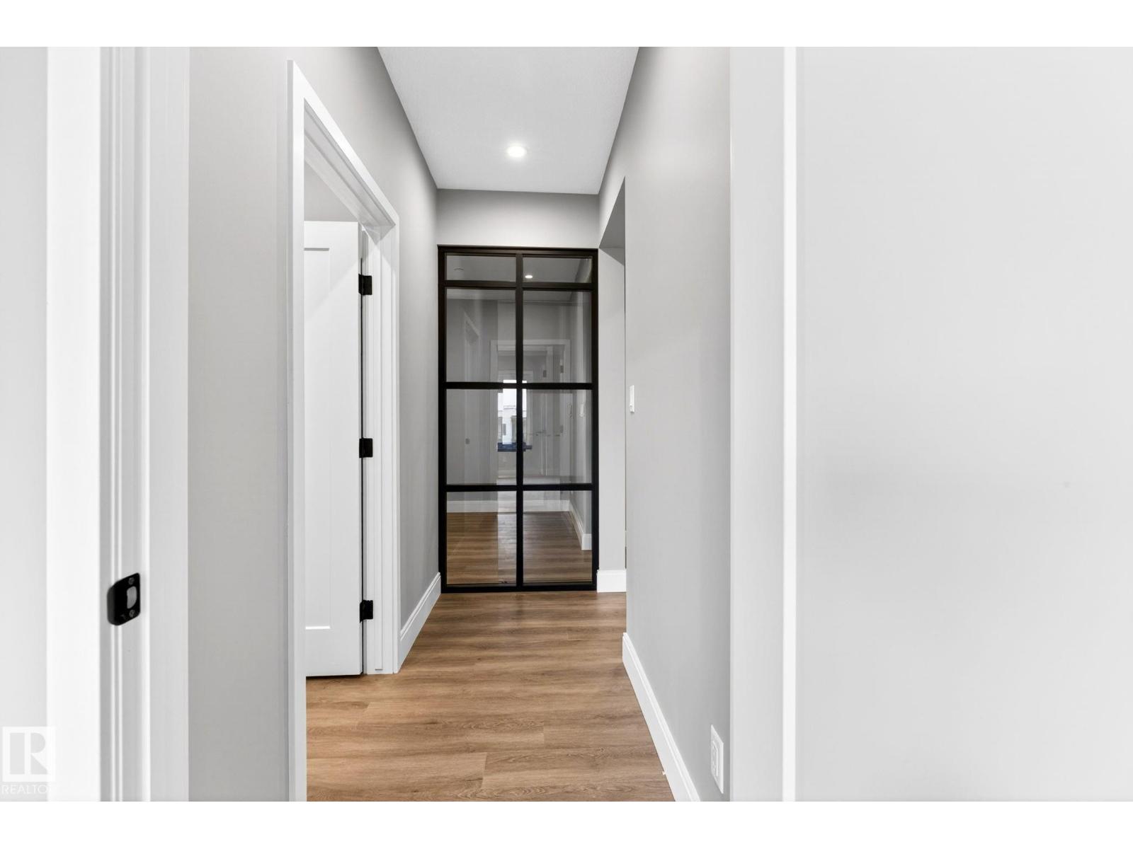 #520 7463 MAY CM NW, Edmonton