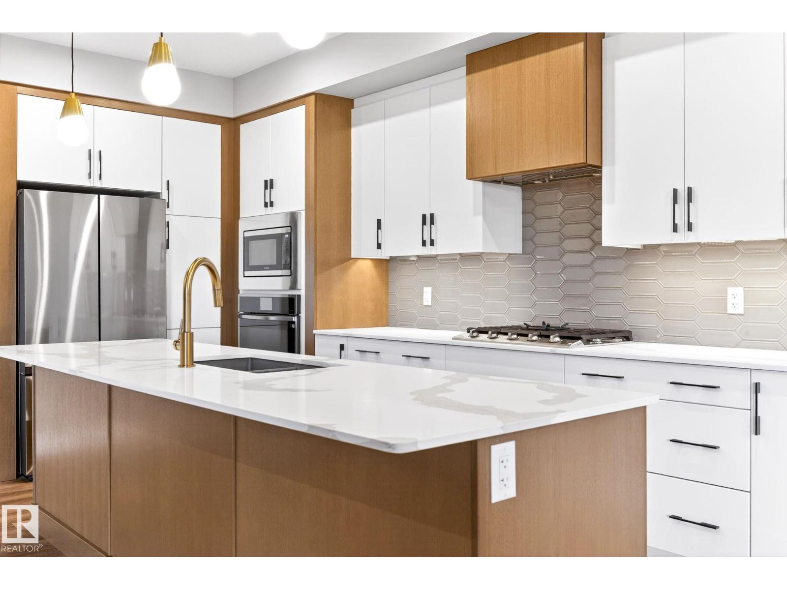 #520 7463 MAY CM NW, Edmonton