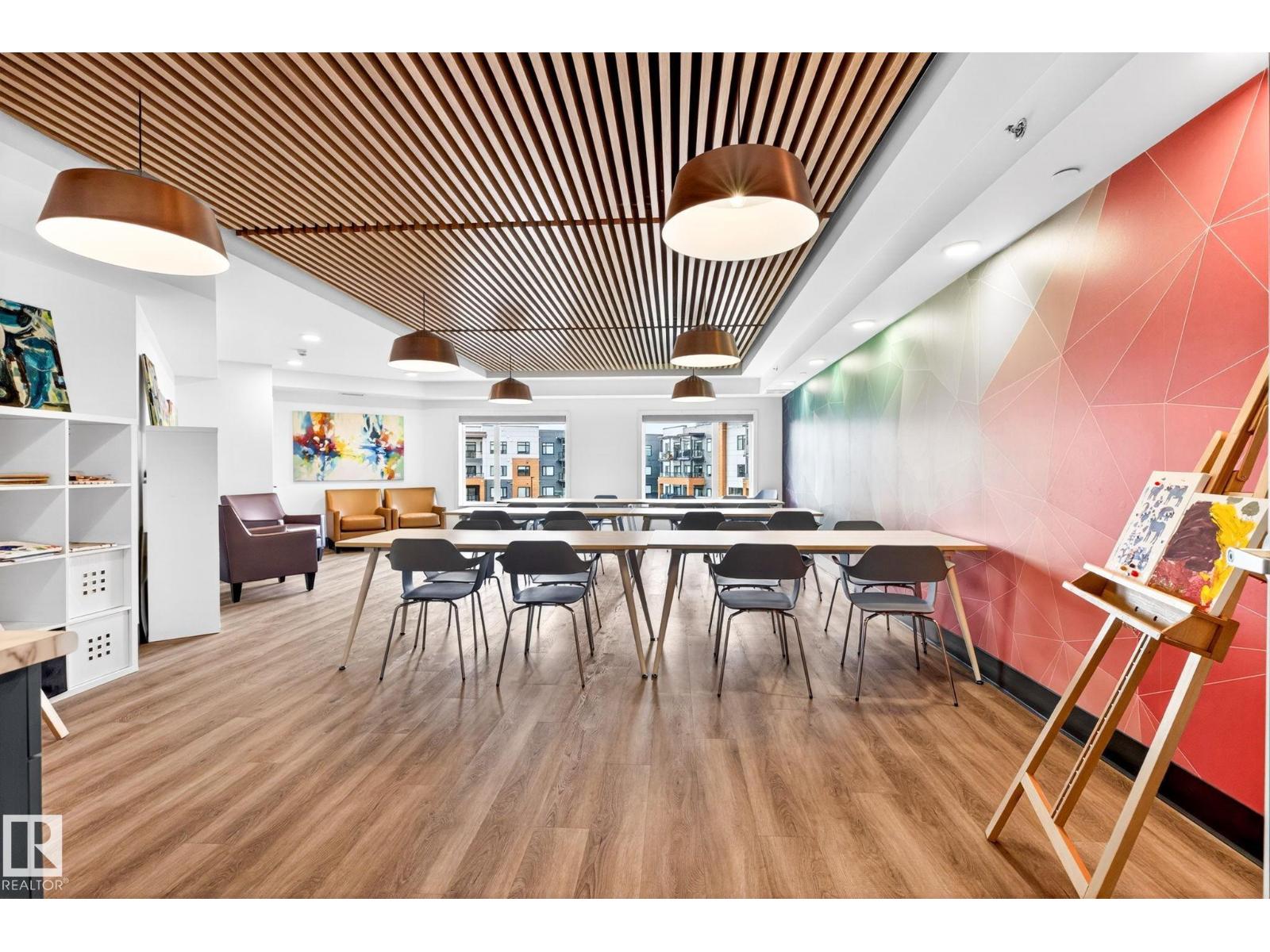 #520 7463 MAY CM NW, Edmonton