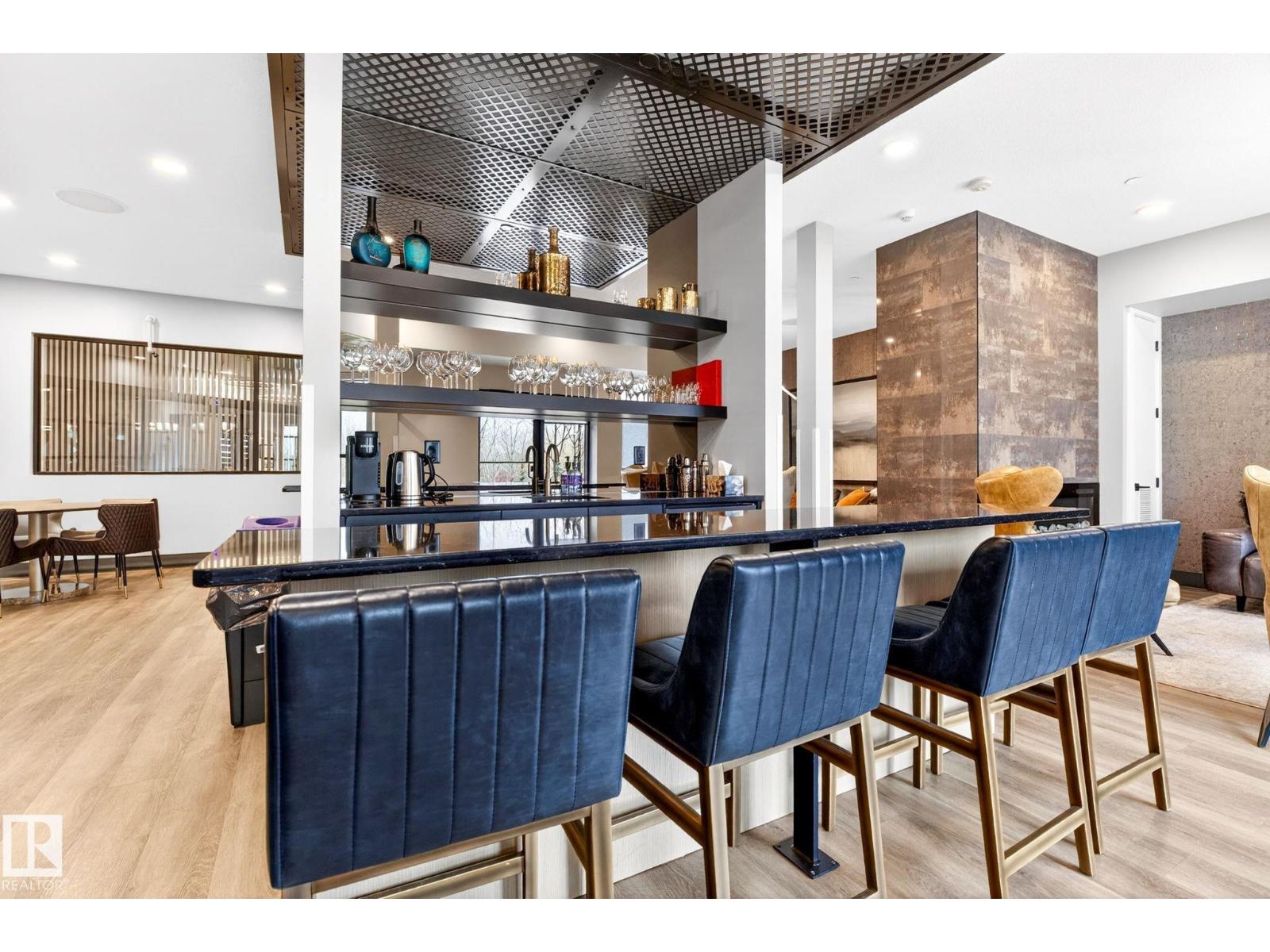 #520 7463 MAY CM NW, Edmonton