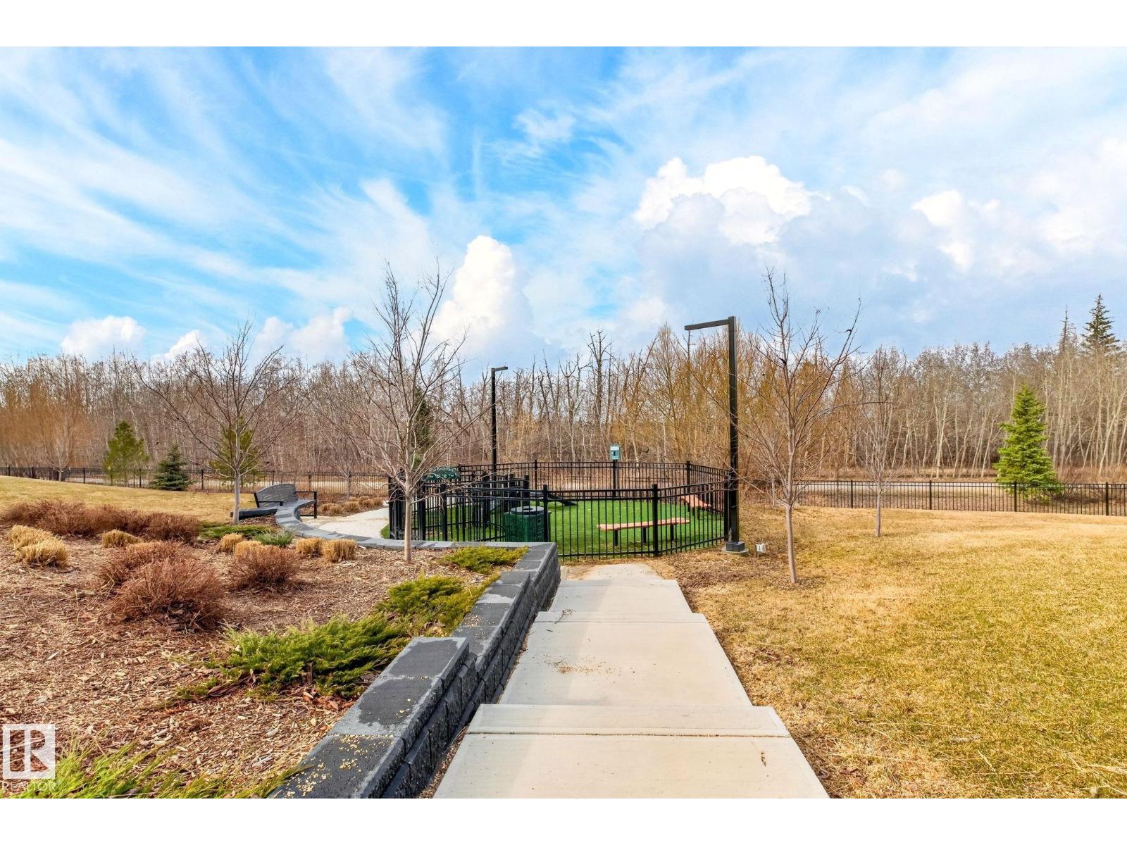 #520 7463 MAY CM NW, Edmonton