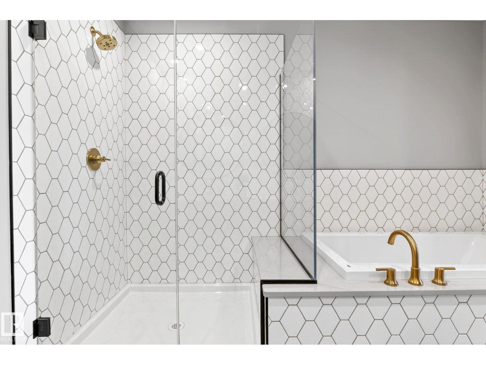 #520 7463 MAY CM NW, Edmonton