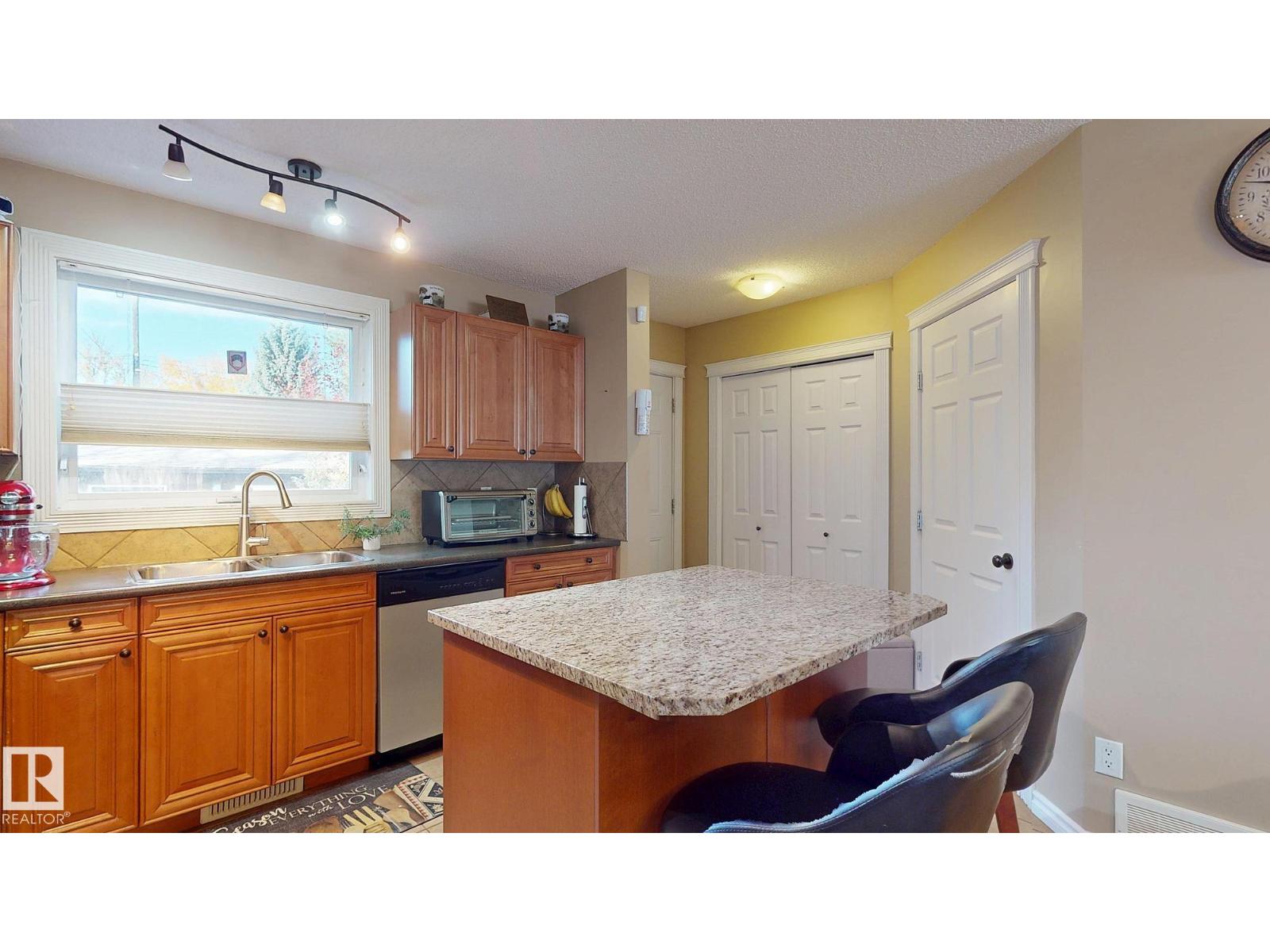 11844 125 ST NW, Edmonton