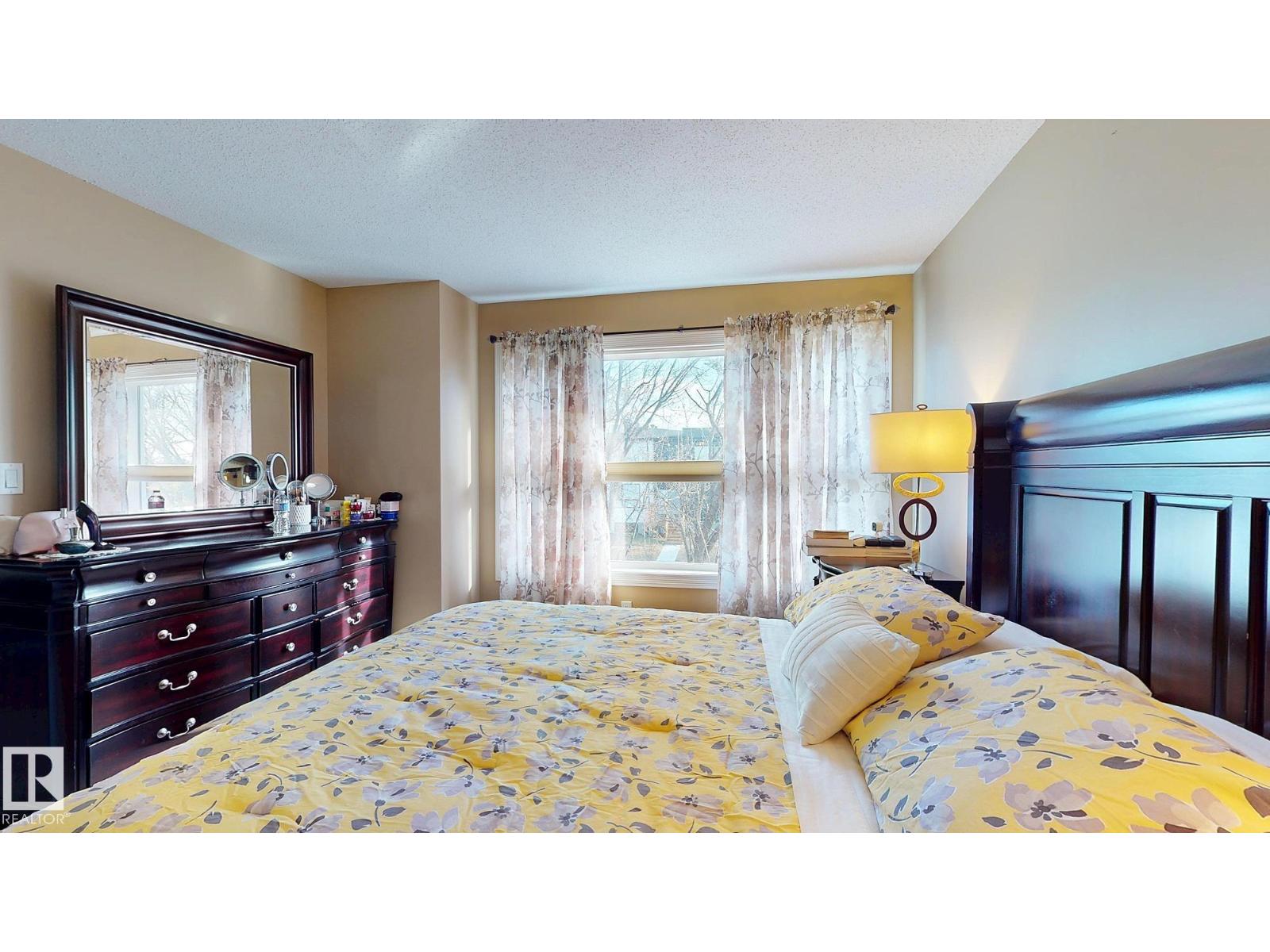 11844 125 ST NW, Edmonton