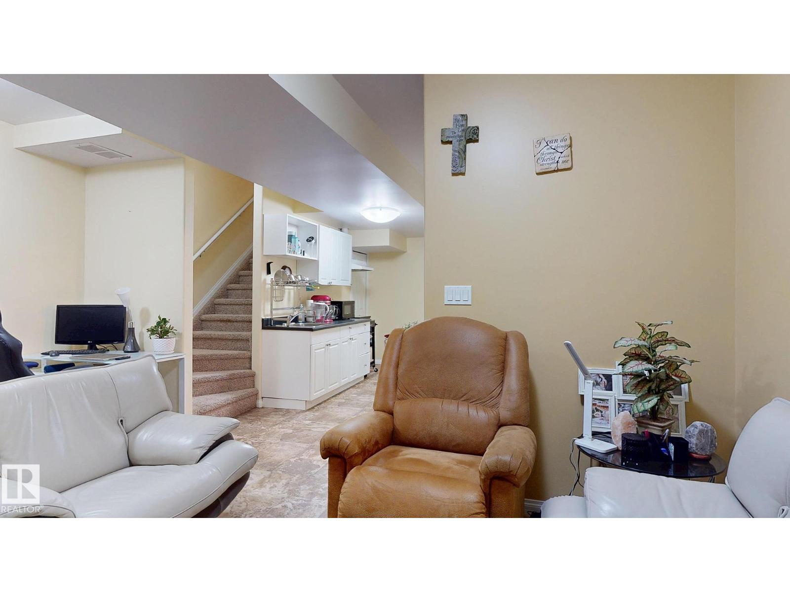 11844 125 ST NW, Edmonton