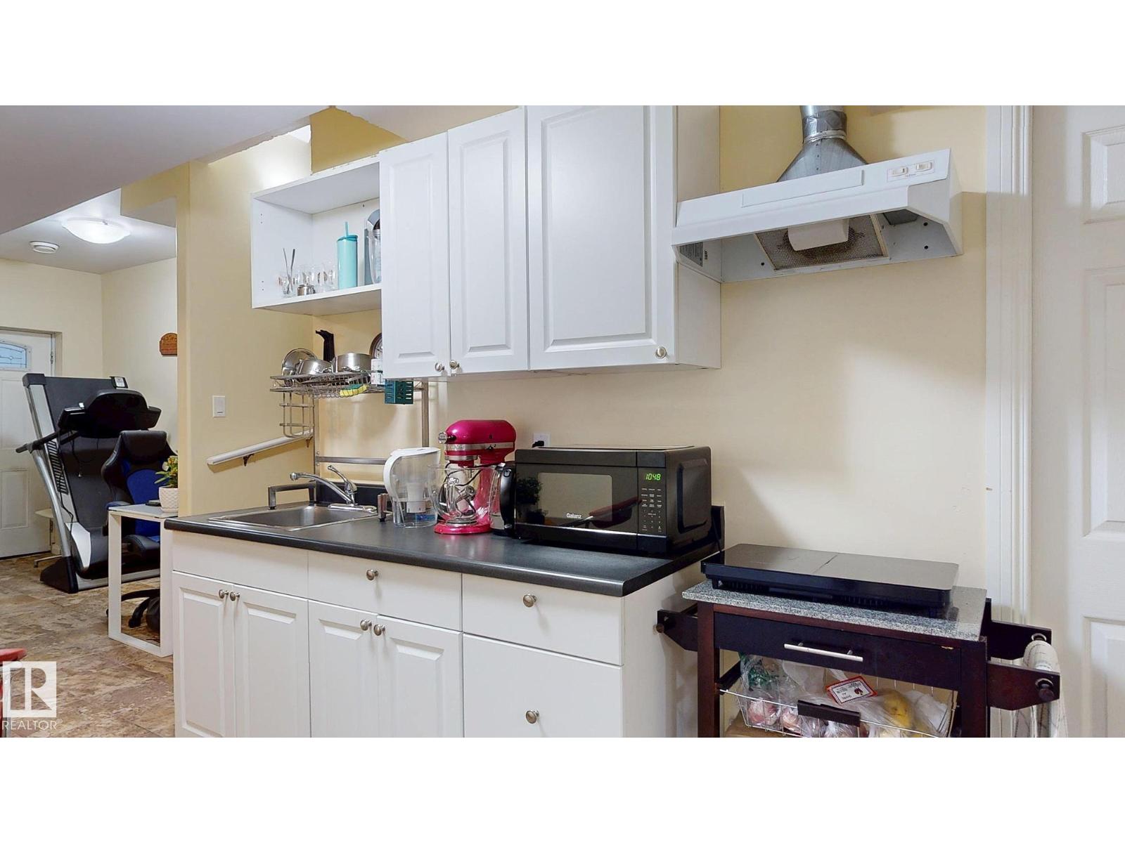 11844 125 ST NW, Edmonton