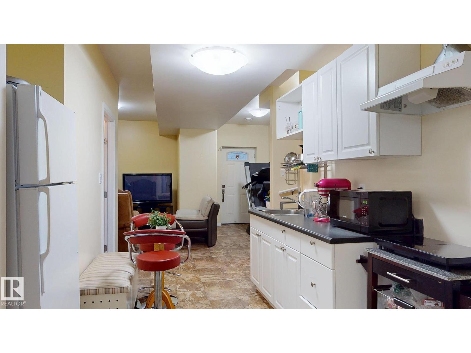 11844 125 ST NW, Edmonton