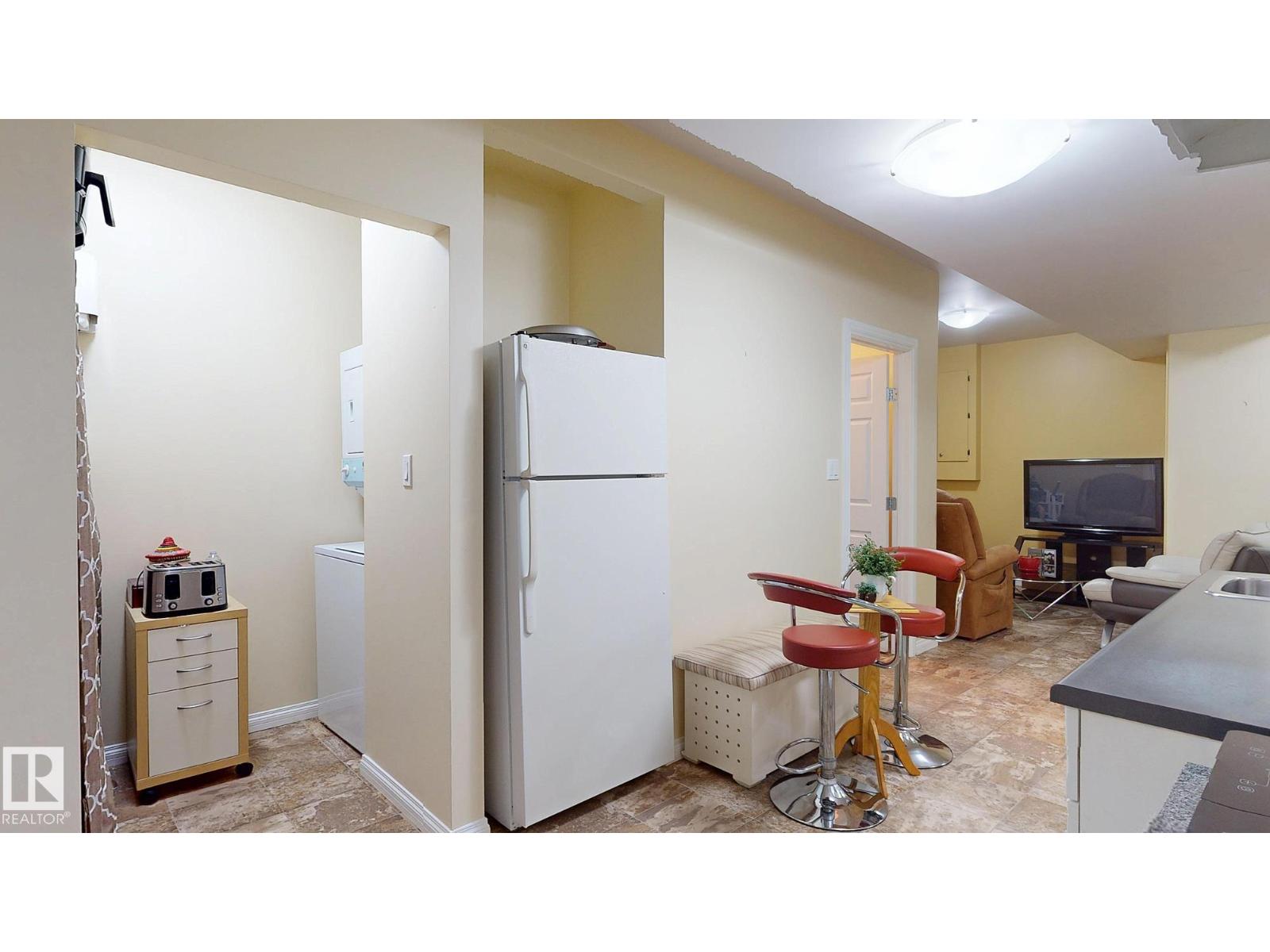 11844 125 ST NW, Edmonton