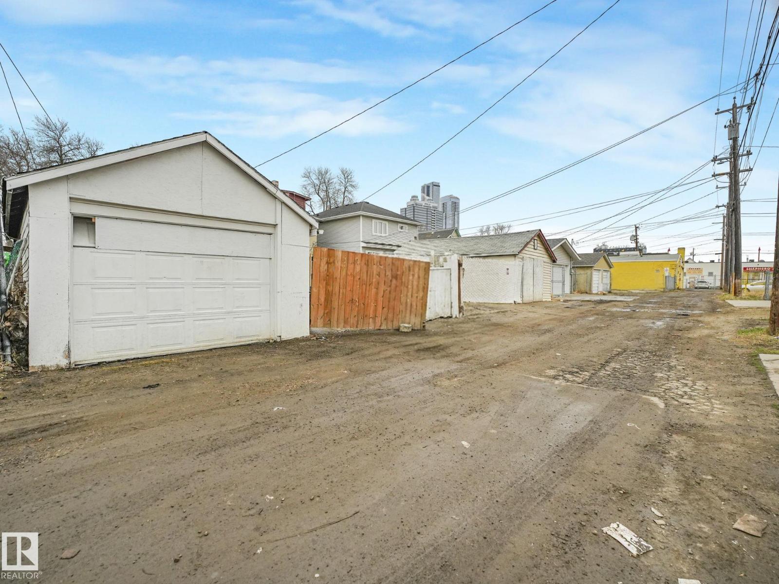 9632 106A AV NW, Edmonton