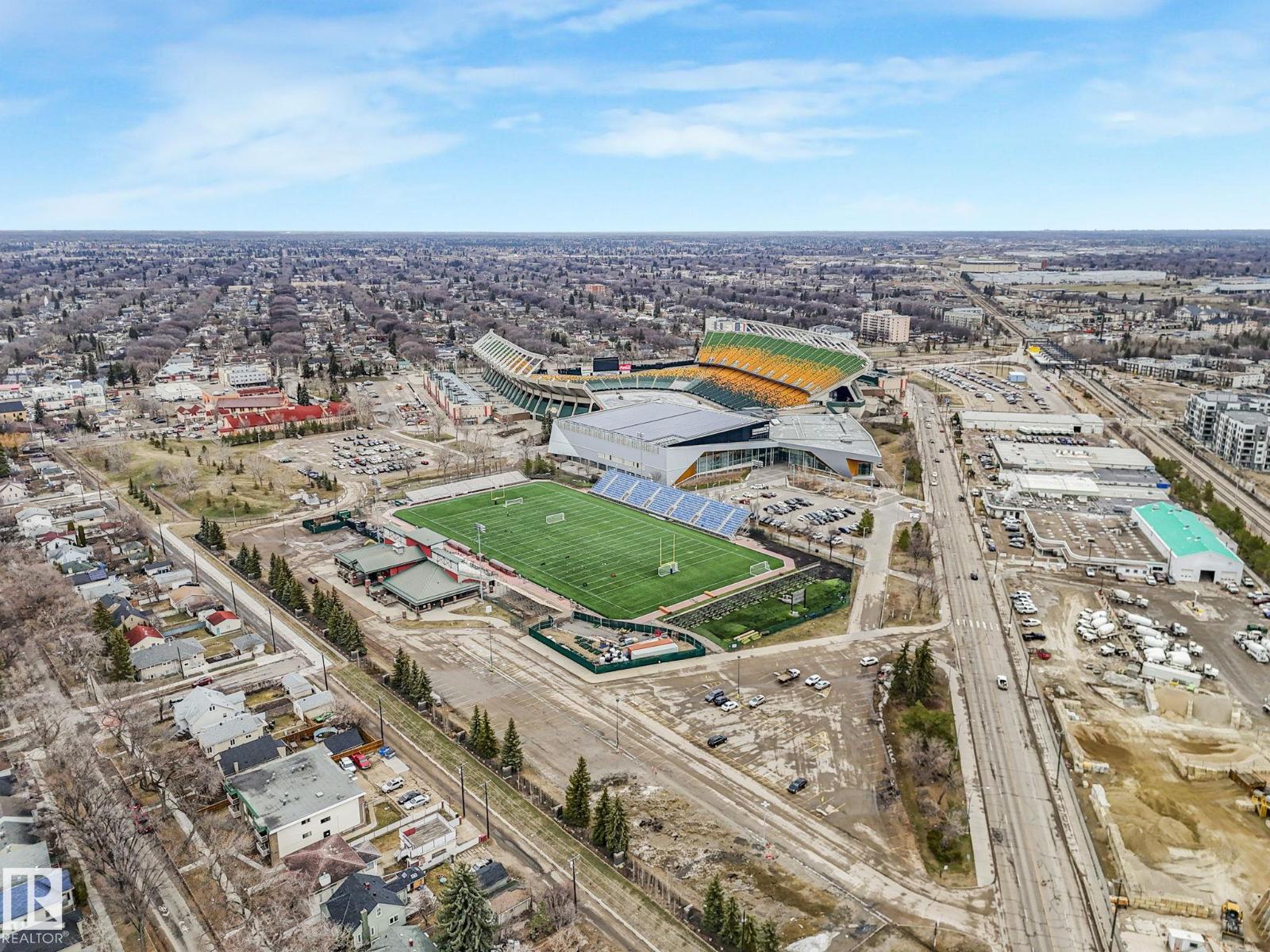 9632 106A AV NW, Edmonton