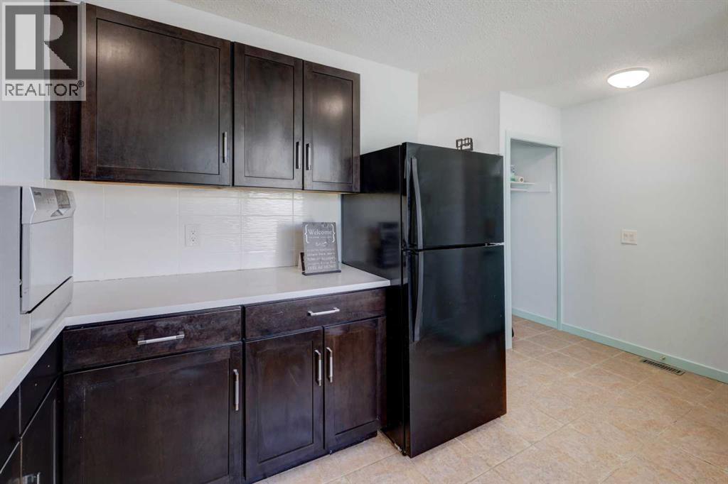 319 Georgian Villas NE - 11