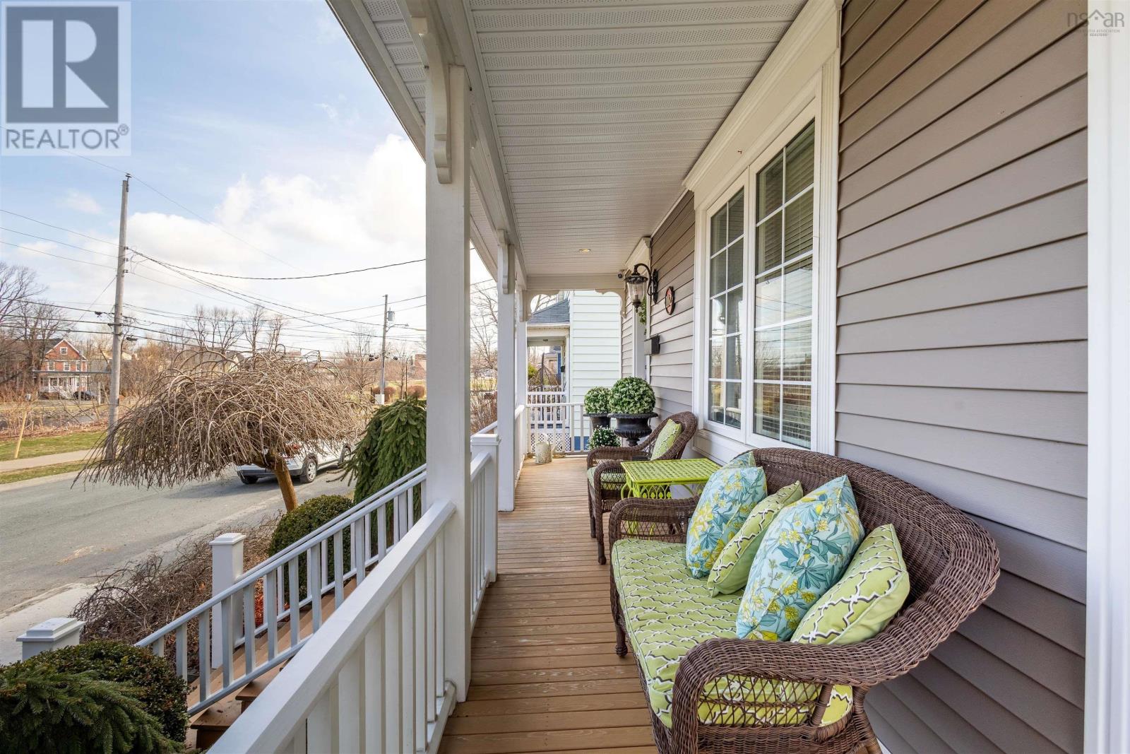 Property 20 of 24 of 102 Crescent Street, B1S 2Z8 Street