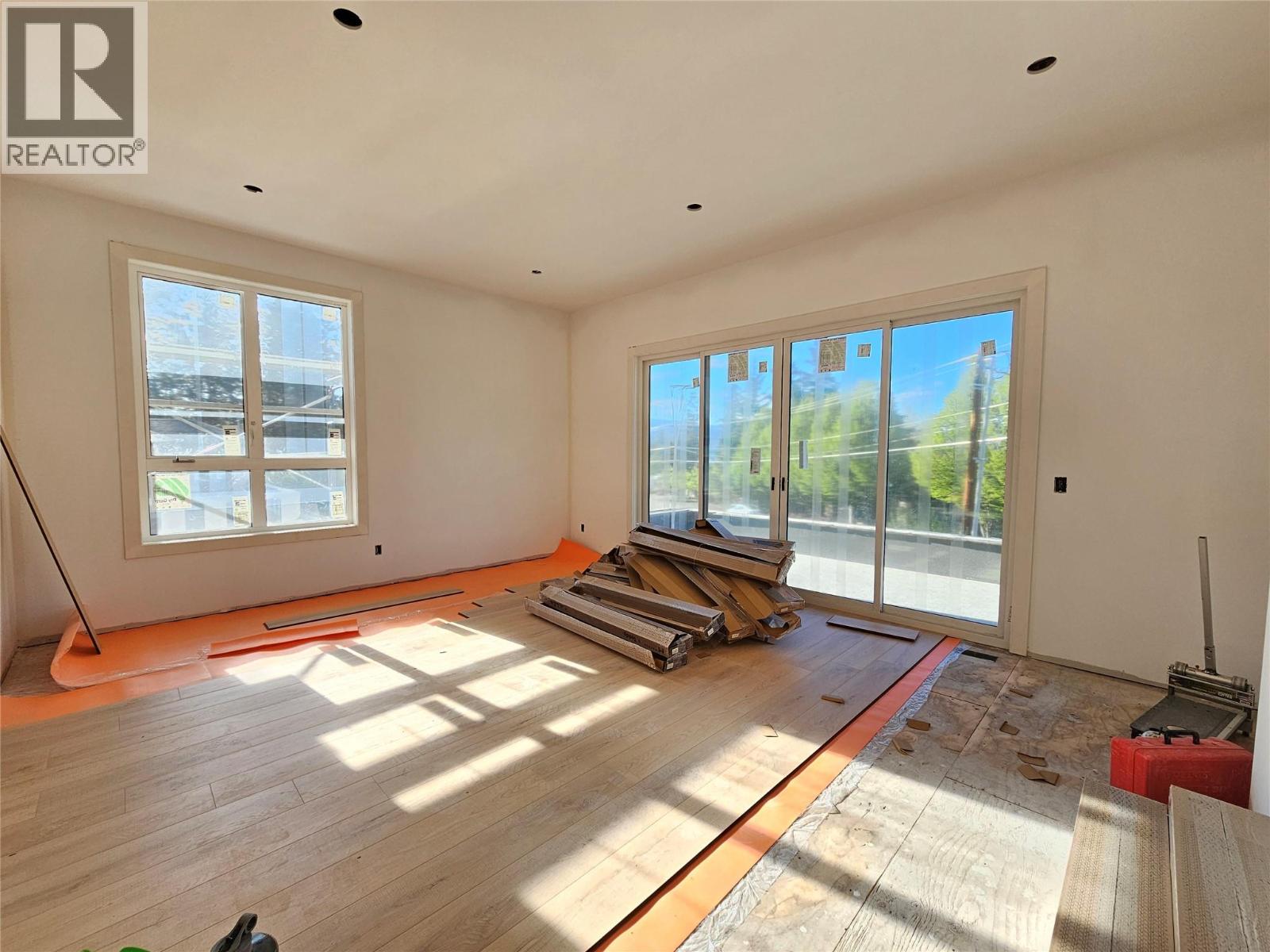 #1 757 Barnaby Road - 13