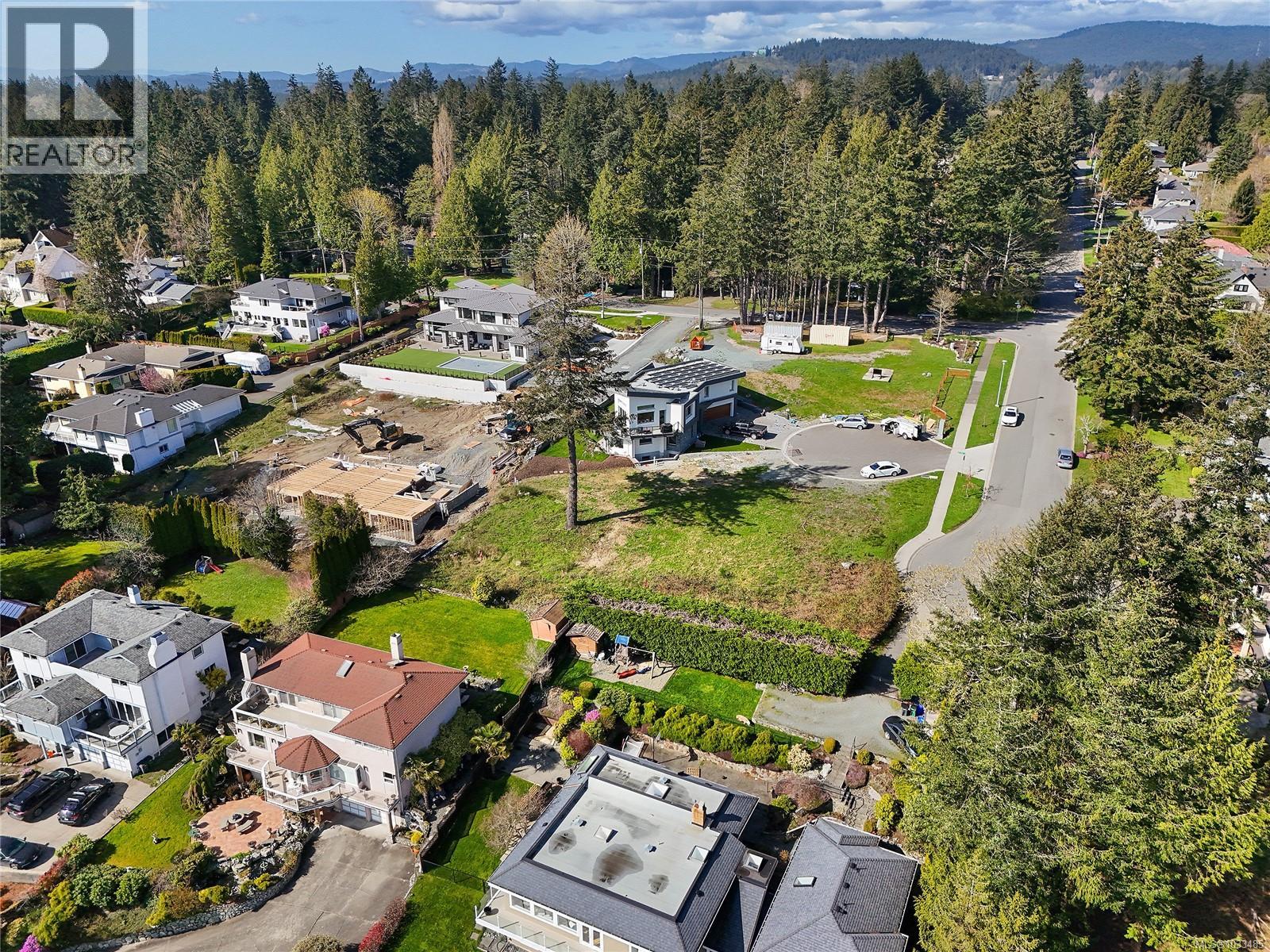  805 Yole Place, Saanich
