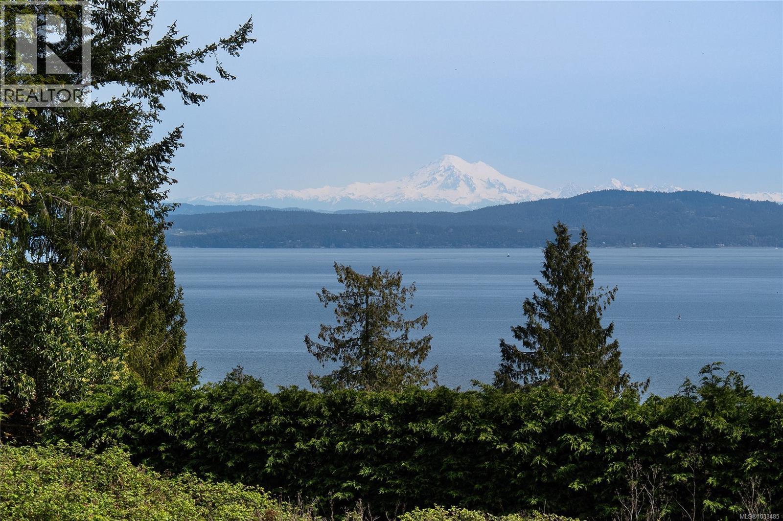  805 Yole Place, Saanich