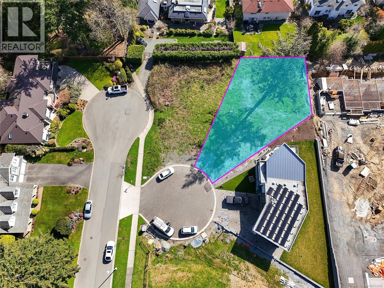  805 Yole Place, Saanich