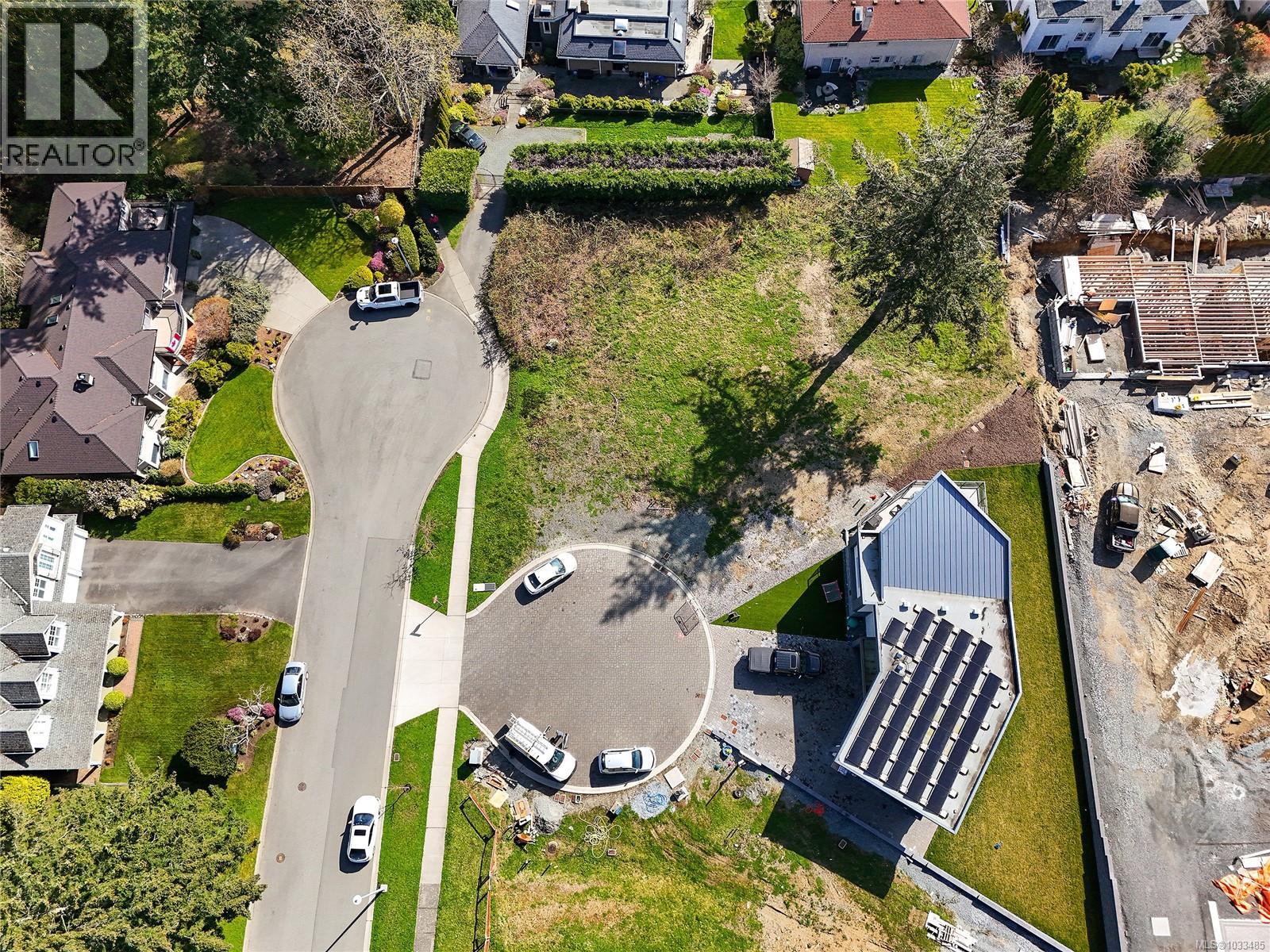  805 Yole Place, Saanich