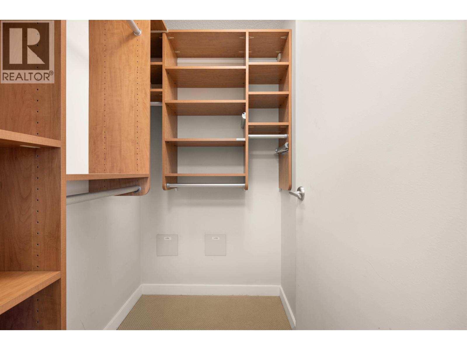 595 BEACH CRESCENT, Vancouver