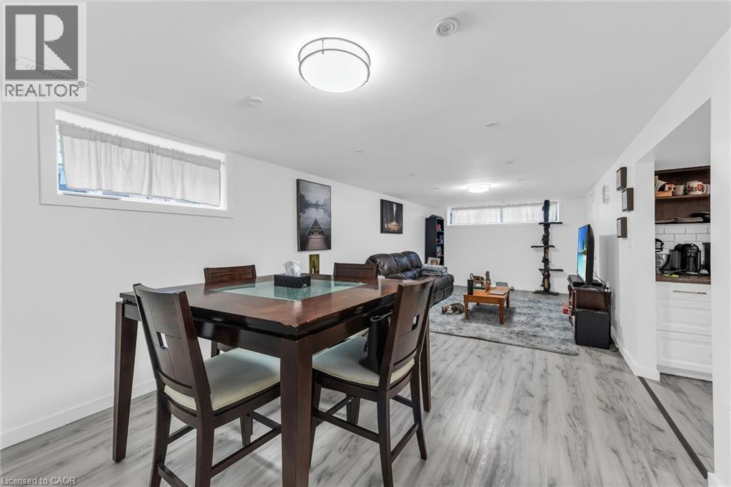5 BURRWOOD Drive — photo 28