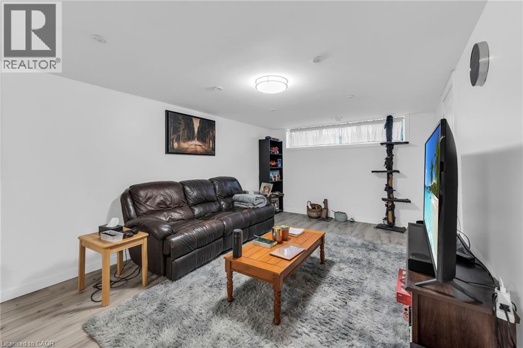 5 BURRWOOD Drive — photo 30