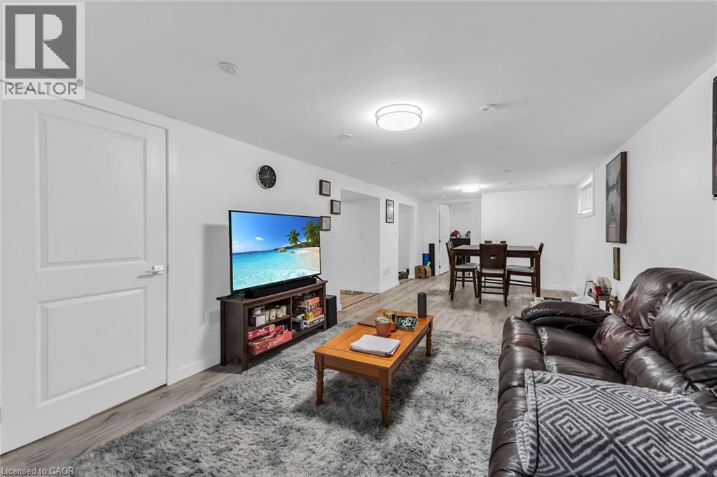 5 BURRWOOD Drive - 31